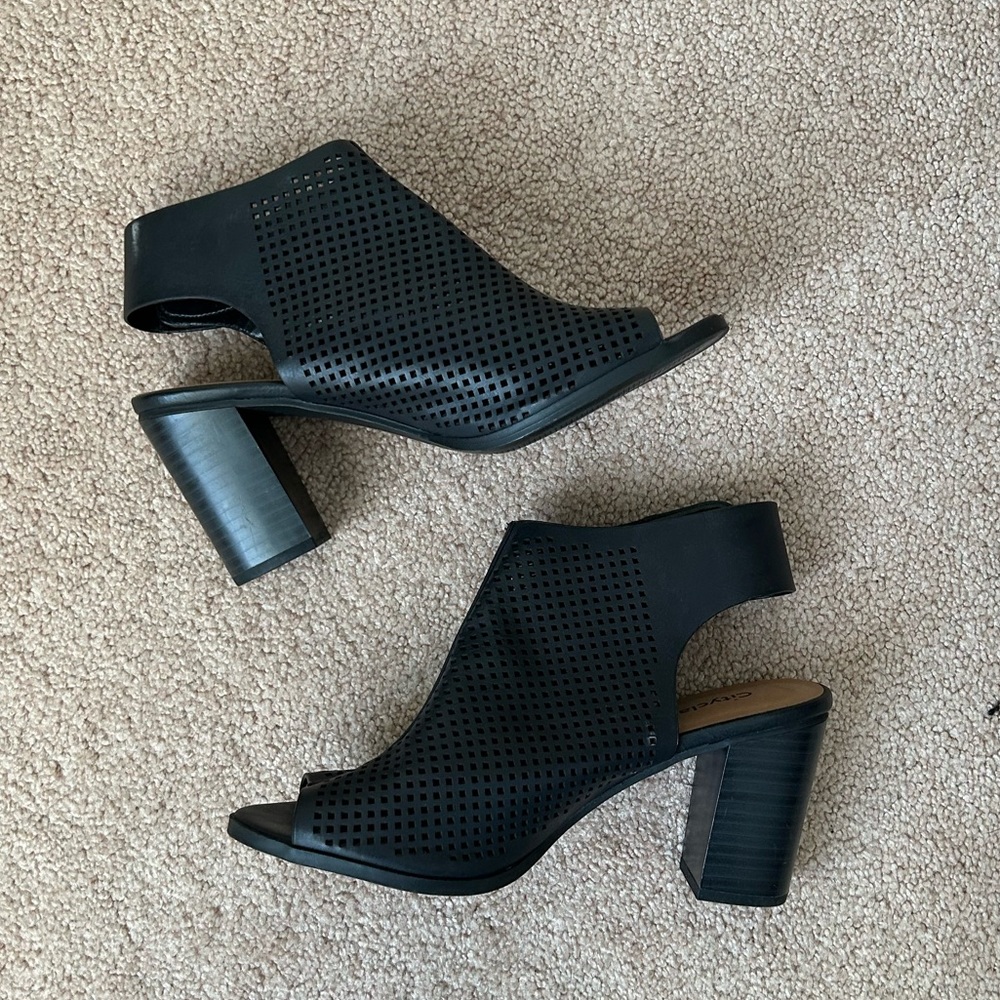 NEW FALL Black Heeled Booties - Size 6
